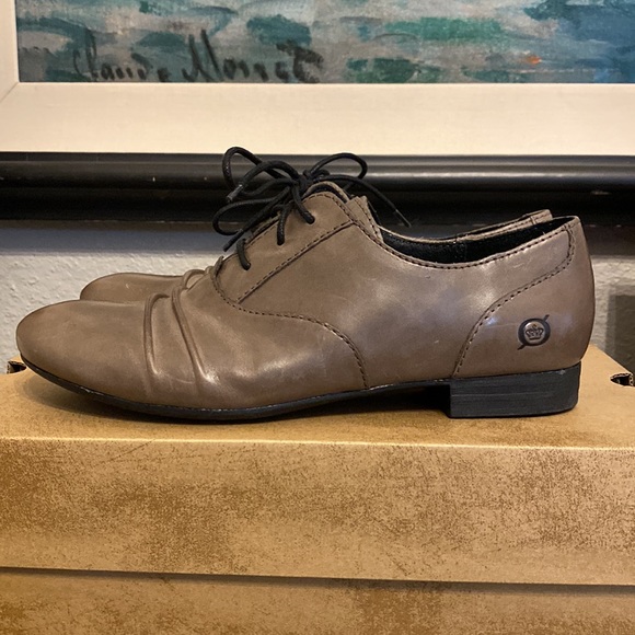 Born Women’s Oxford shoe Devon Grey/Taupe size 6, NWB, never been worn - Picture 3 of 6
